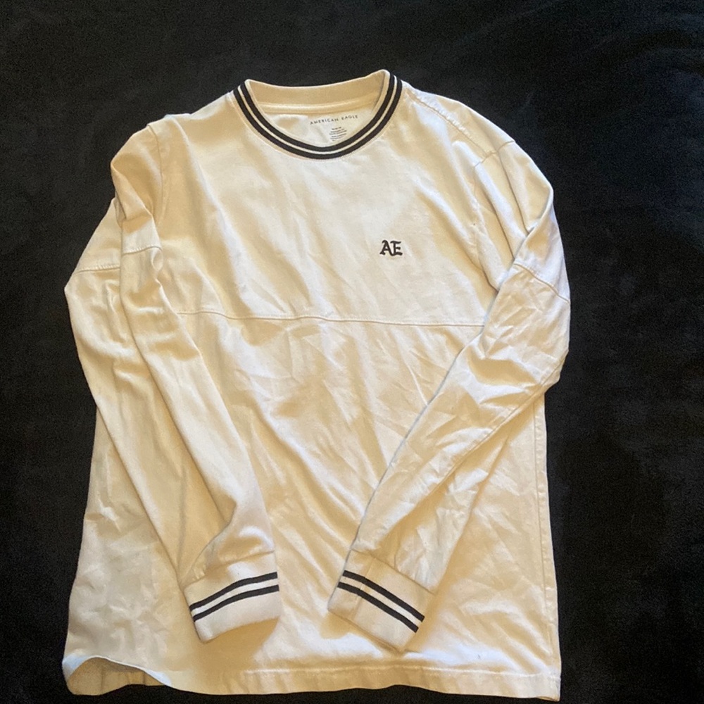 American Eagle long sleeve tee in white